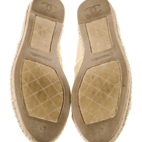 Authentic Chanel espadrille sneakers size 41 (comes with box) - Picture 5 of 5